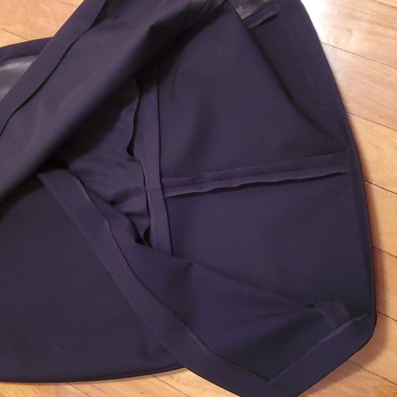 Alice + Olivia Venty Lamb Leather Crossover Pencil Skirt Lamb Leather. Size 0. - Picture 7 of 12